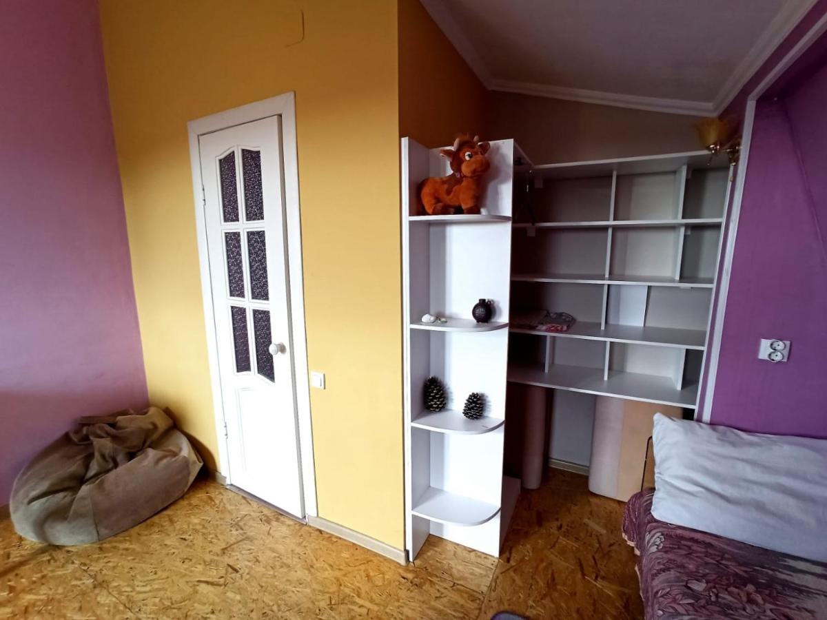 Guest House Anna Sukhumi Exterior photo