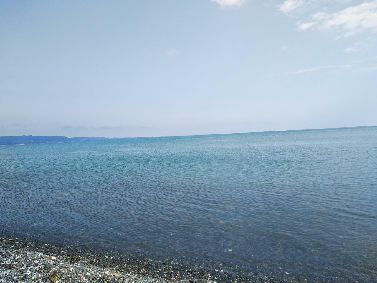 Guest House Anna Sukhumi Exterior photo